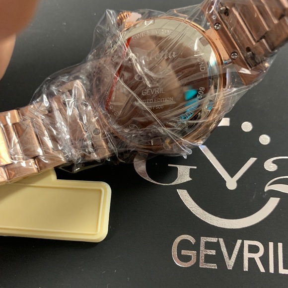 Gevril GV2 rose gold New with tags watch with box